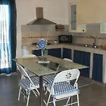 La Casa Sul Mare Apartment *